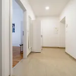 Historic Cozy With National Museum View Apartment *